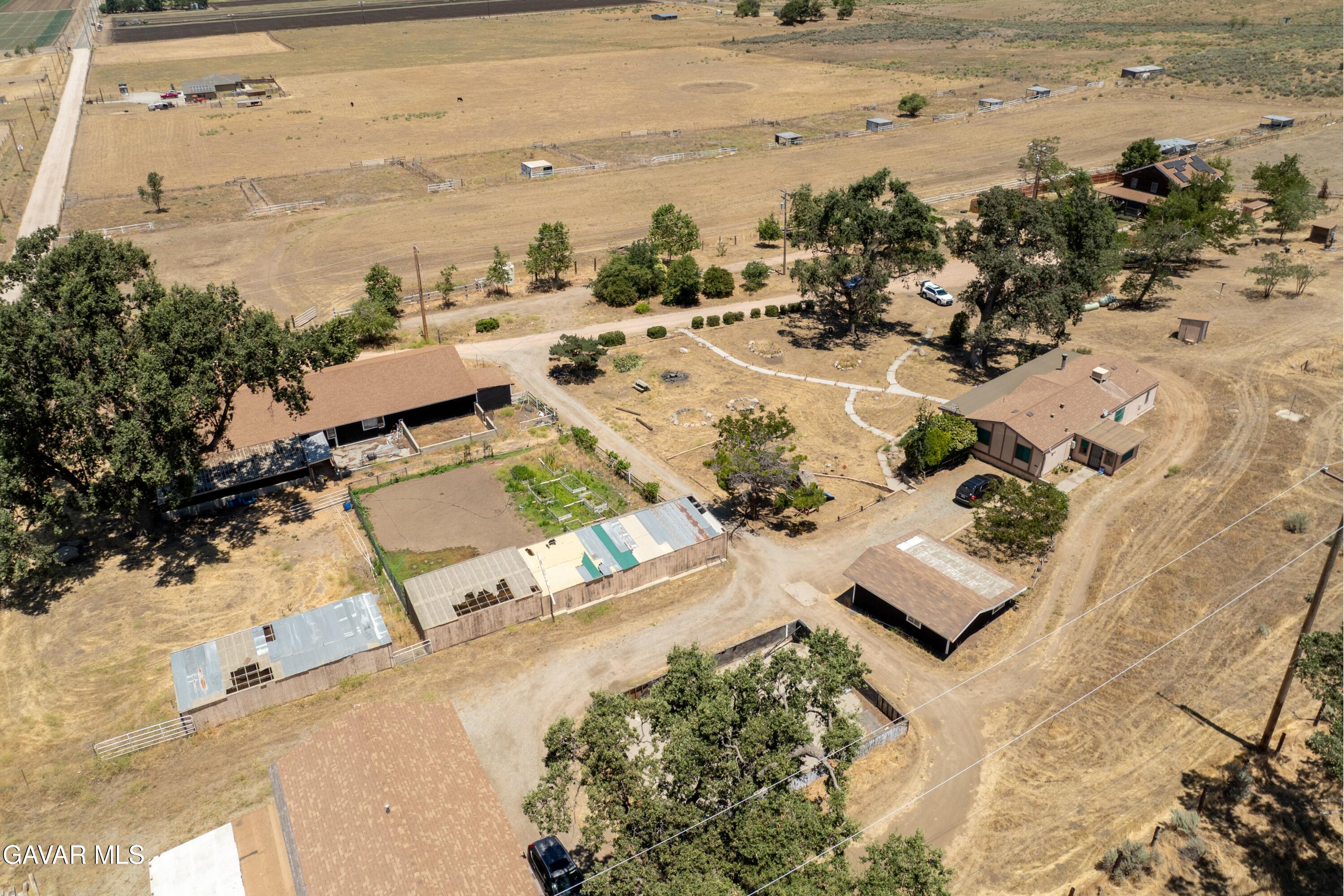 18518 Pellisier Road Tehachapi, CA 93561 - Photo 21 of 32 26-DJI_0454-HDR