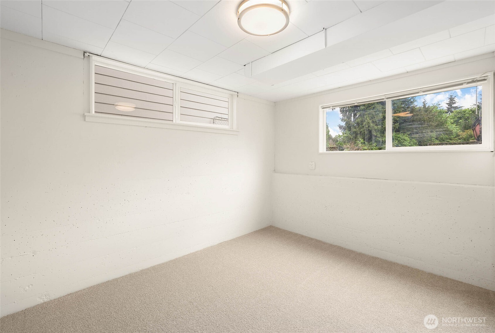 2402 Union Avenue Northeast Renton, WA 98059 - Photo 21 of 39
