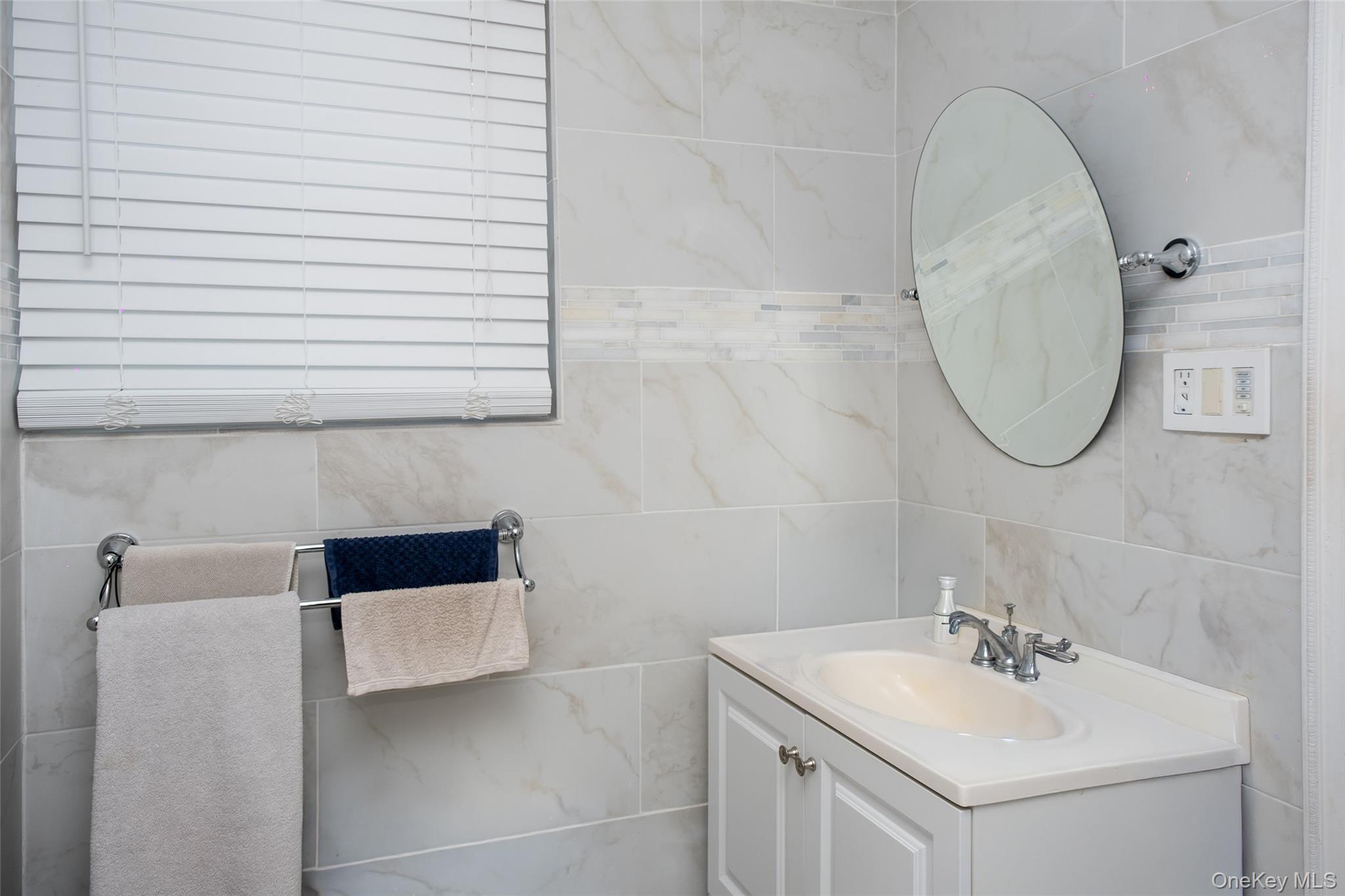 24 Whaley Street Freeport, NY 11520 - Photo 20 of 36