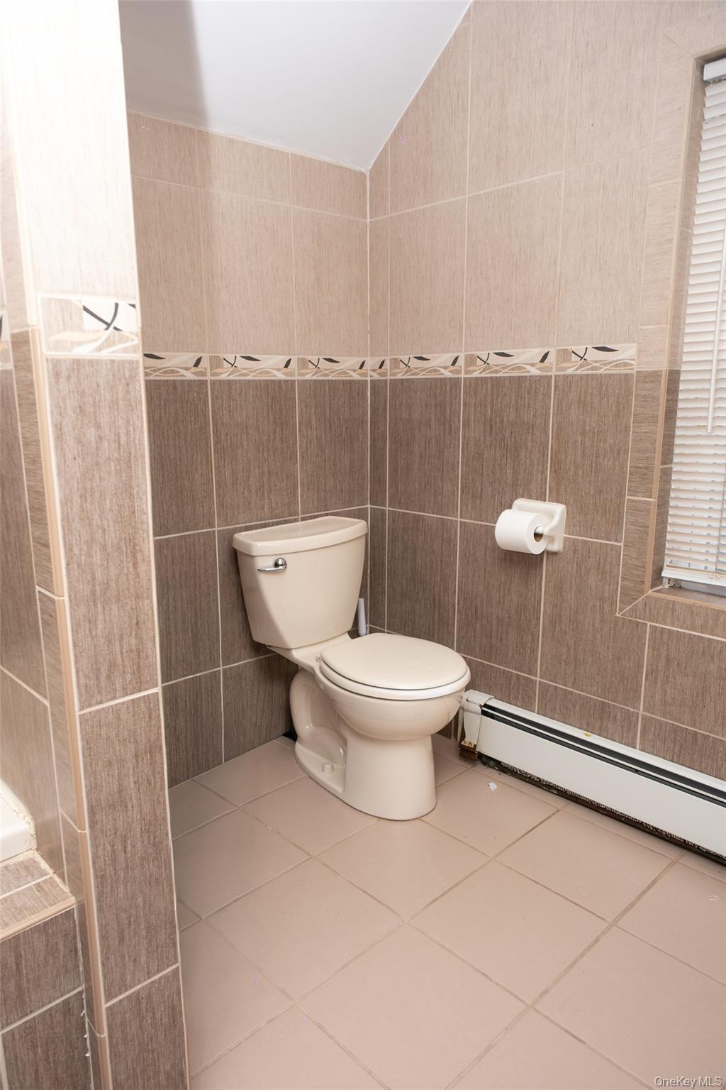 24 Whaley Street Freeport, NY 11520 - Photo 24 of 36