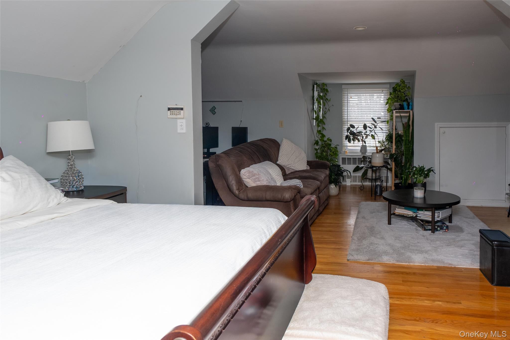 24 Whaley Street Freeport, NY 11520 - Photo 28 of 36