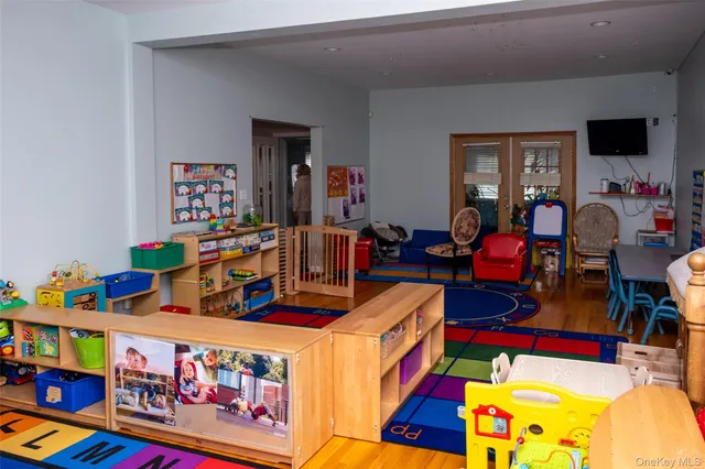 $899,999 | 24 Whaley Street, Freeport, NY 11520