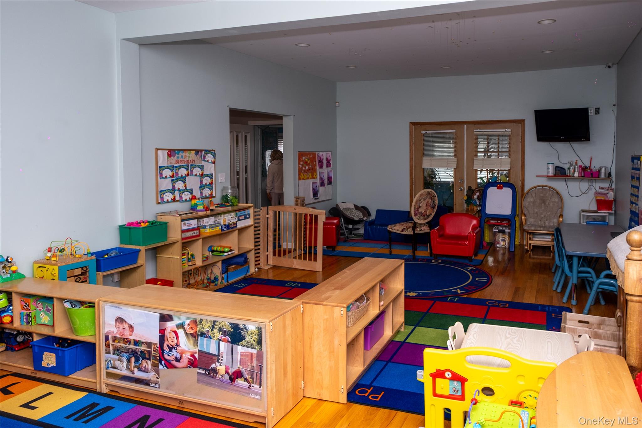 24 Whaley Street Freeport, NY 11520 - Photo 32 of 36