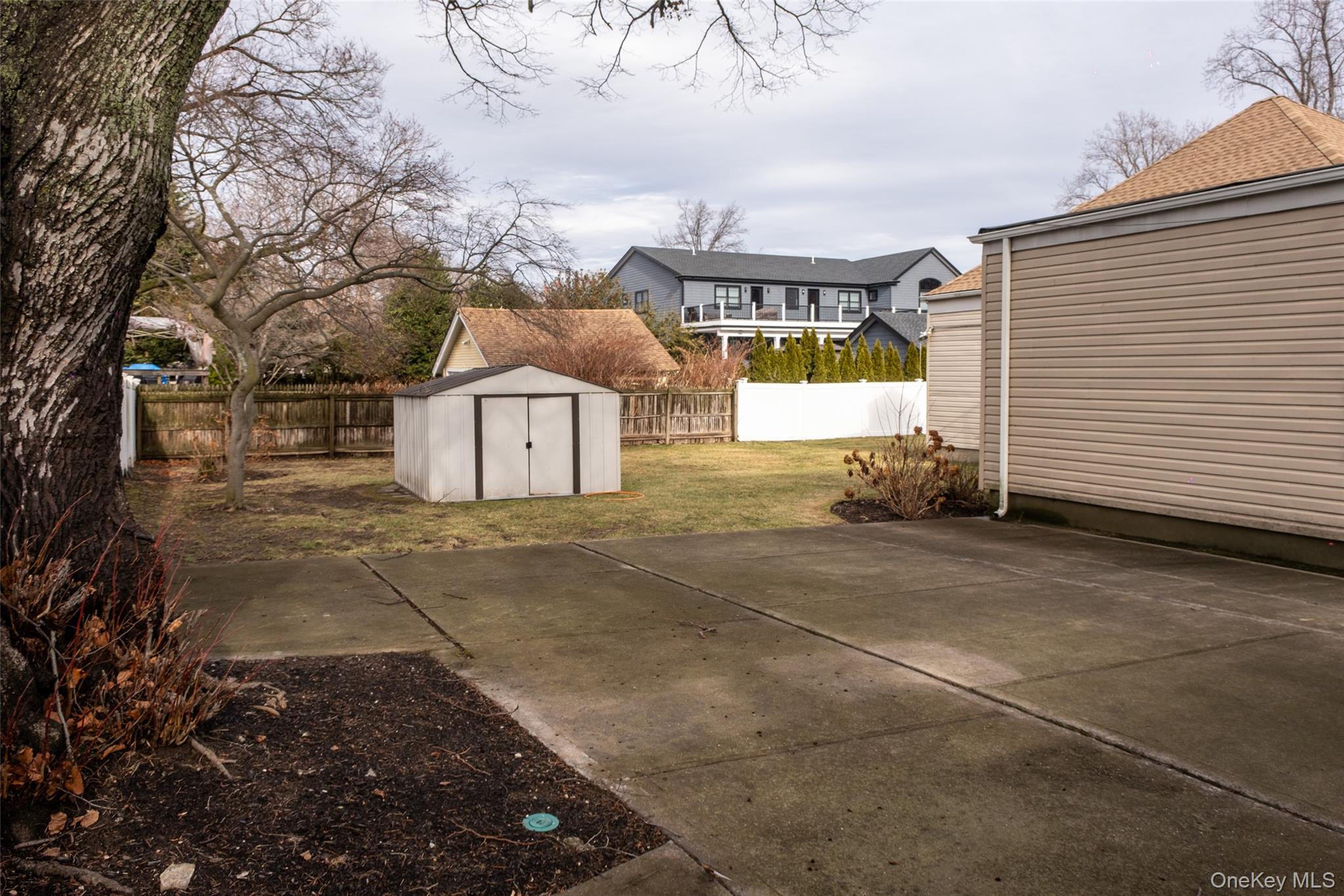 24 Whaley Street Freeport, NY 11520 - Photo 34 of 36