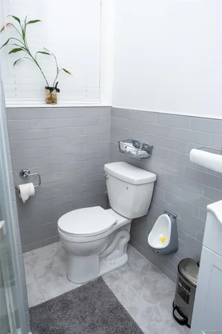 $899,999 | 24 Whaley Street, Freeport, NY 11520