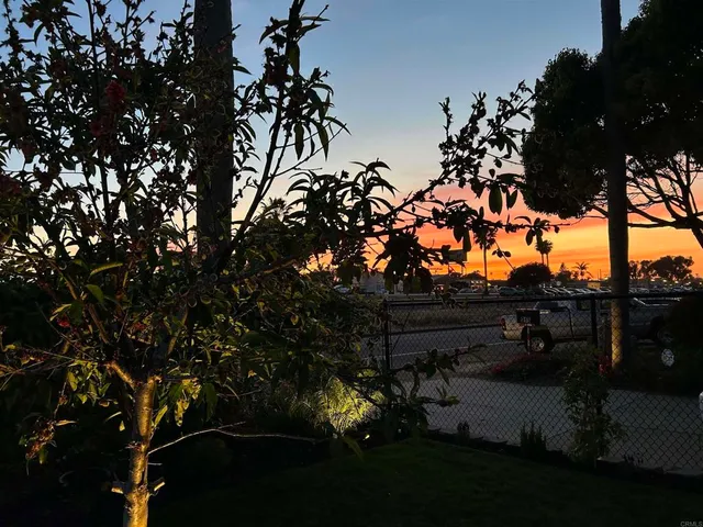 $3,400,000 | 215 North Vulcan Avenue, Encinitas, CA 92024