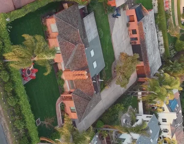 $3,400,000 | 215 North Vulcan Avenue, Encinitas, CA 92024