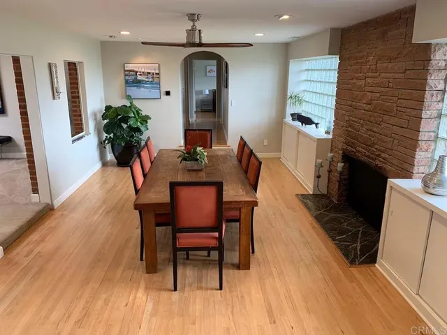 $3,400,000 | 215 North Vulcan Avenue, Encinitas, CA 92024