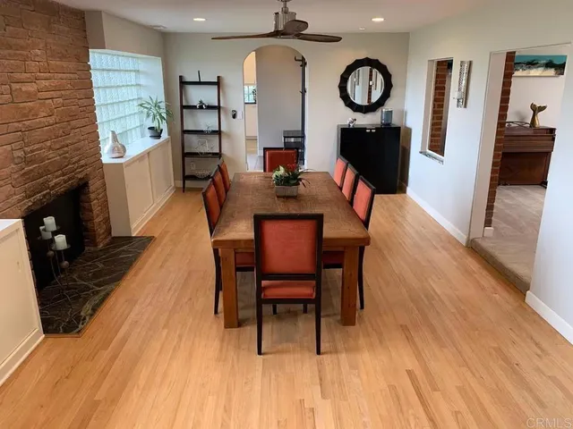 $3,400,000 | 215 North Vulcan Avenue, Encinitas, CA 92024