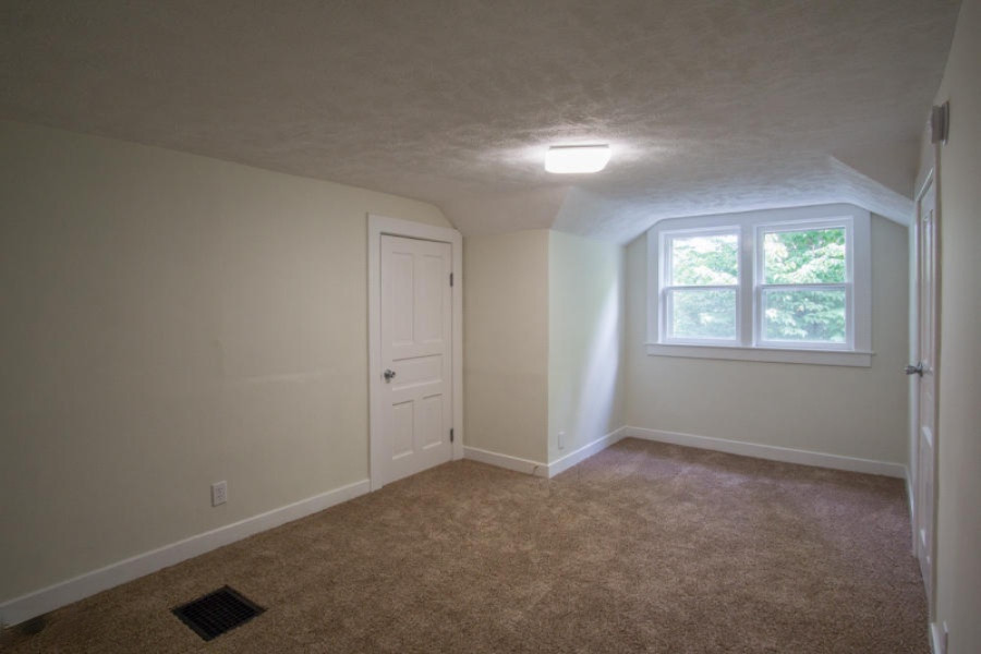 442 West Upton Avenue Reed City, MI 49677 - Photo 19 of 21 DSC06560