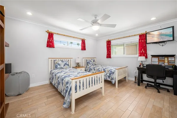 $3,059,999 | 140 12th Street, Seal Beach, CA 90740