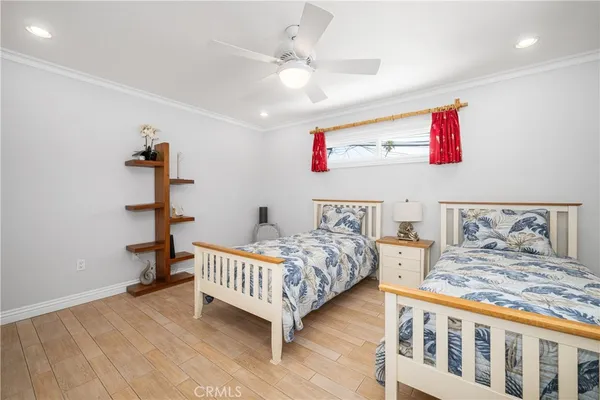 $3,059,999 | 140 12th Street, Seal Beach, CA 90740