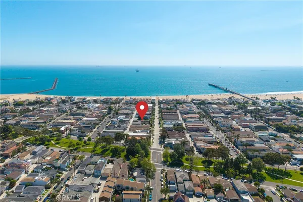 $3,059,999 | 140 12th Street, Seal Beach, CA 90740