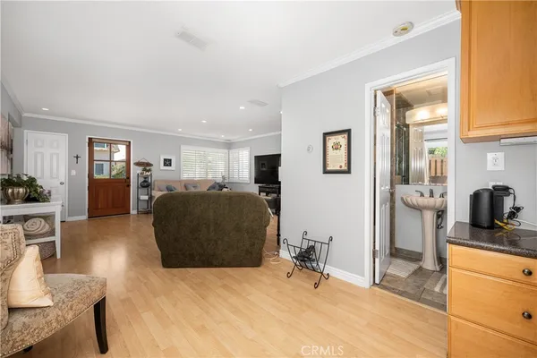 $3,059,999 | 140 12th Street, Seal Beach, CA 90740