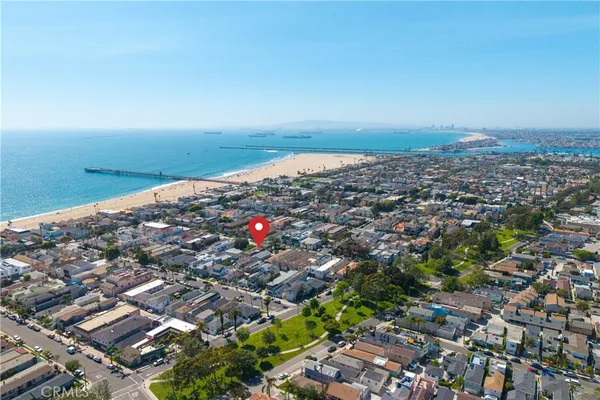 $3,059,999 | 140 12th Street, Seal Beach, CA 90740