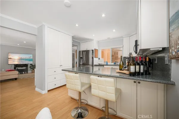 $3,059,999 | 140 12th Street, Seal Beach, CA 90740