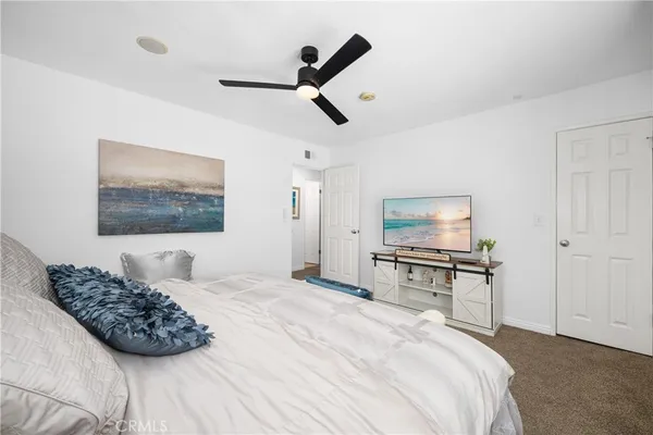 $3,059,999 | 140 12th Street, Seal Beach, CA 90740