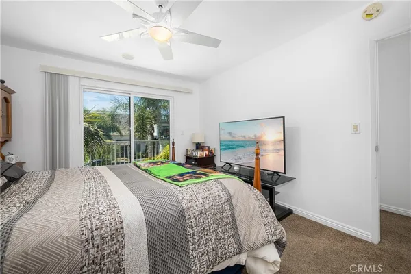 $3,059,999 | 140 12th Street, Seal Beach, CA 90740