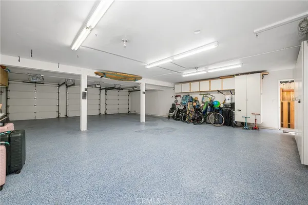 $3,059,999 | 140 12th Street, Seal Beach, CA 90740