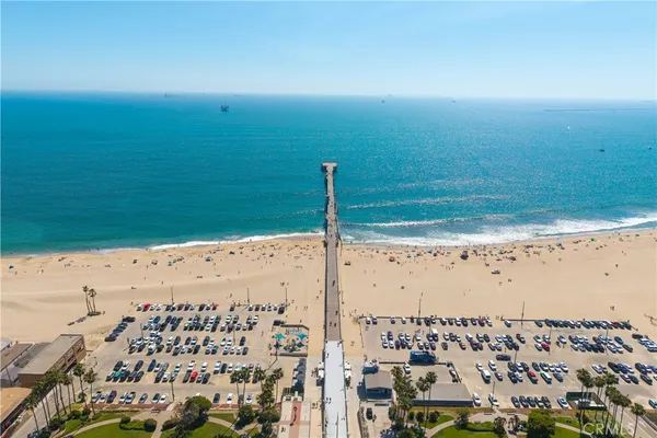 $3,059,999 | 140 12th Street, Seal Beach, CA 90740
