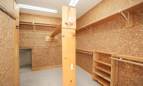 $2,895 | 7502 Holly Court Estates, Houston, TX 77095