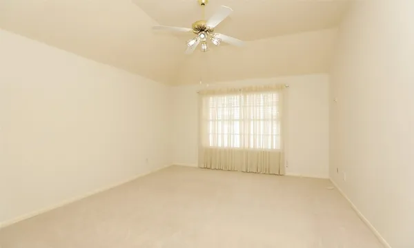 $2,895 | 7502 Holly Court Estates, Houston, TX 77095