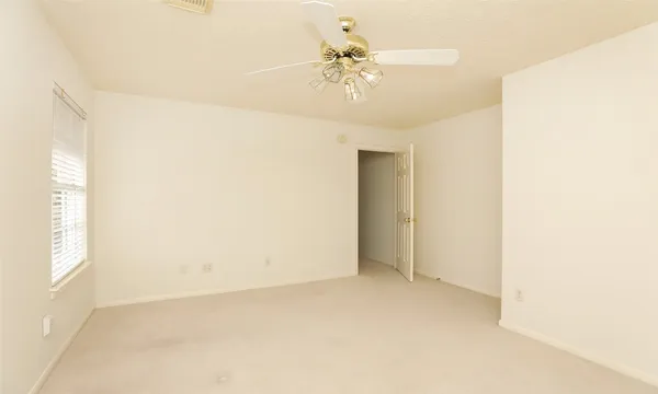 $2,895 | 7502 Holly Court Estates, Houston, TX 77095