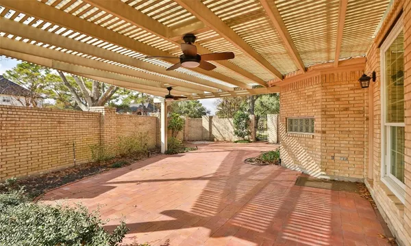 $2,895 | 7502 Holly Court Estates, Houston, TX 77095