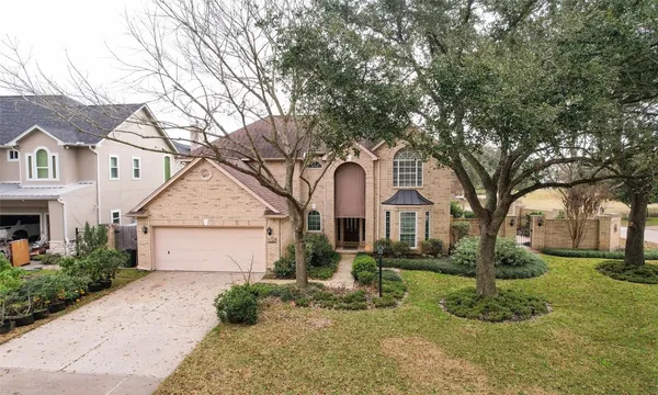 $2,895 | 7502 Holly Court Estates, Houston, TX 77095