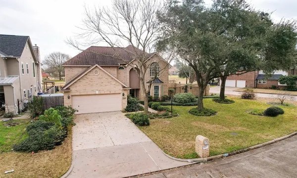 $2,895 | 7502 Holly Court Estates, Houston, TX 77095