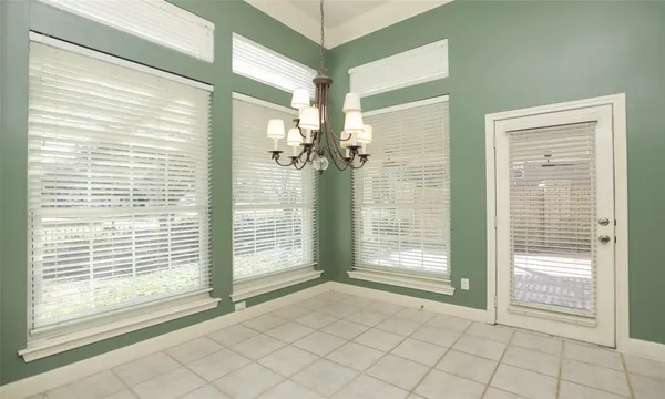 $2,895 | 7502 Holly Court Estates, Houston, TX 77095