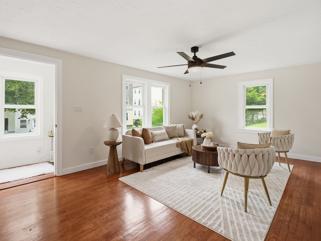 41 Bridgeport Street Worcester, MA 01604 - Photo 11 of 34