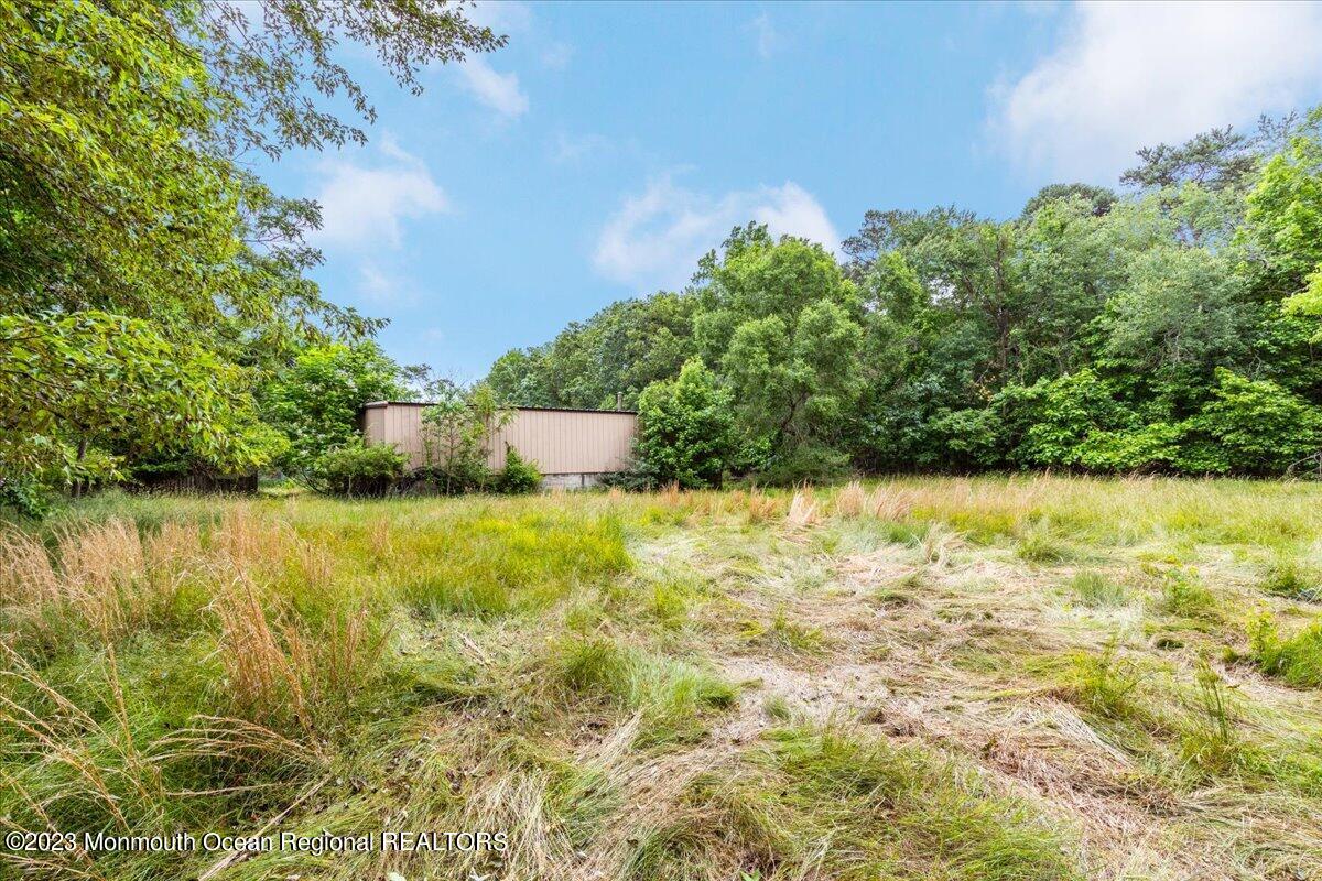 1039 Maxim Southard Road Howell, NJ 07731 - Photo 9 of 37 38-1039MaximSouthardRd_038