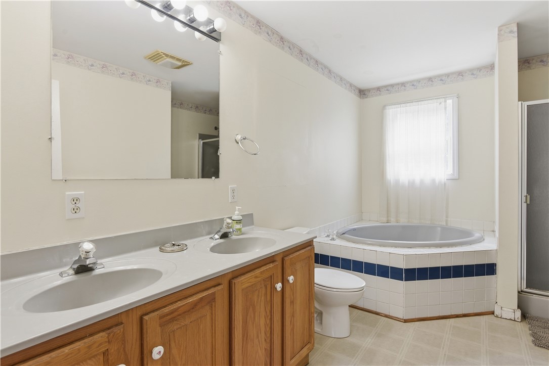 2037 Crandall Road Tiverton, RI 02878 - Photo 30 of 48 Gallery Image 30