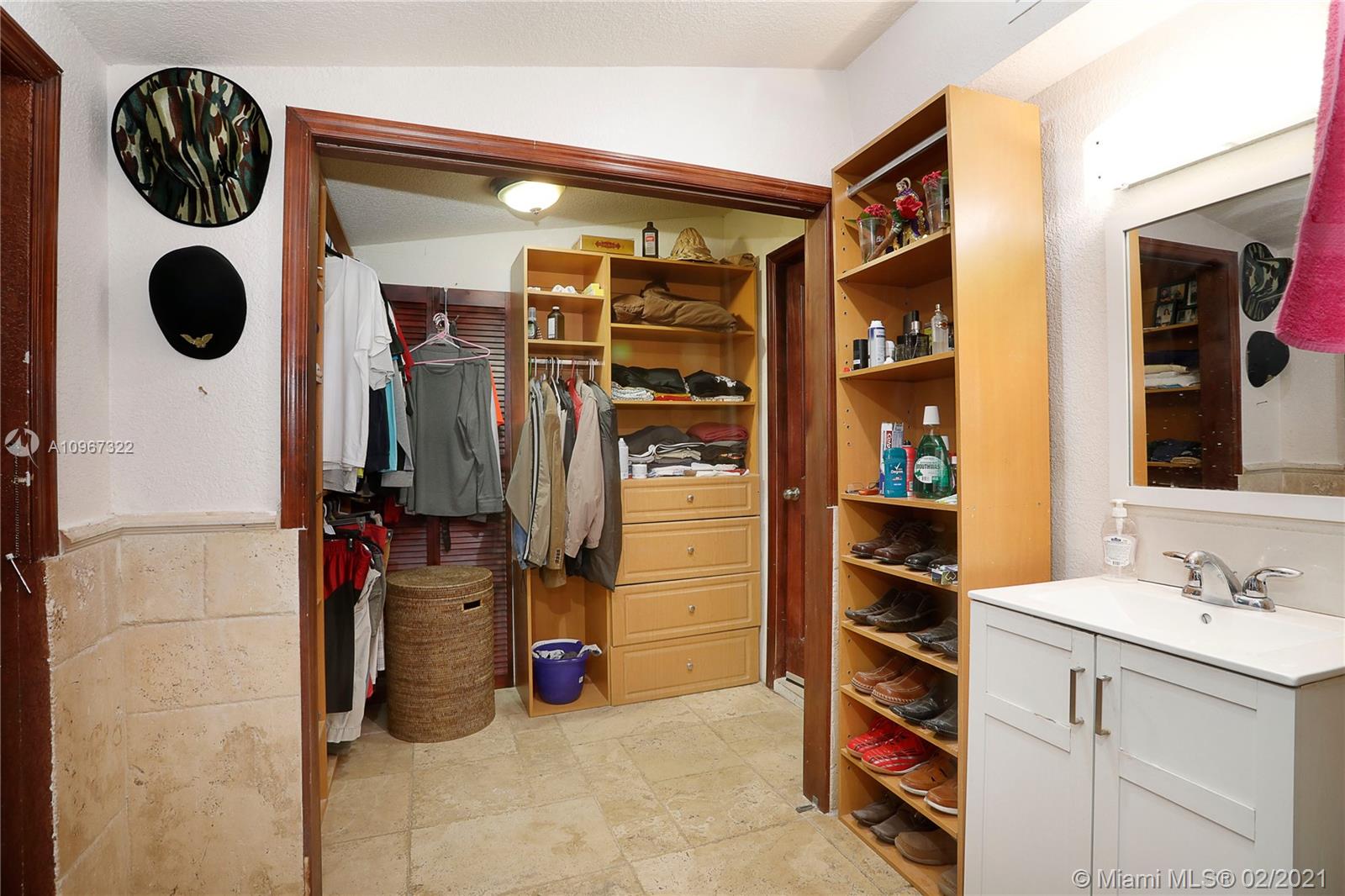 2351 Southwest 7th Street Miami, FL 33135 - Photo 13 of 27