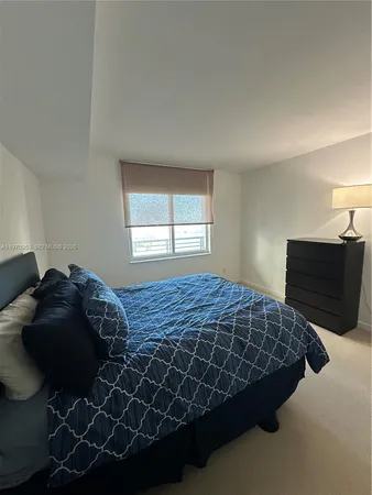 $2,935 | 325 South Biscayne Boulevard, Unit 2016, Miami, FL 33131
