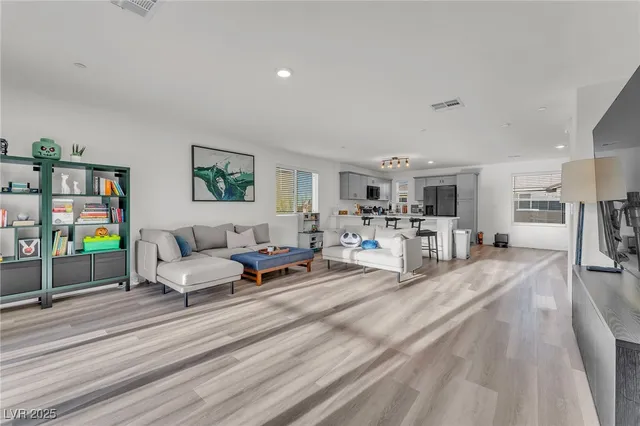 $380,000 | 2835 Atomic Tangerine Way, Unit 6, Las Vegas, NV 89183