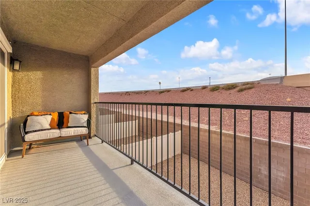 $380,000 | 2835 Atomic Tangerine Way, Unit 6, Las Vegas, NV 89183
