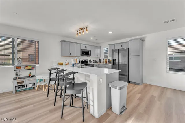 $380,000 | 2835 Atomic Tangerine Way, Unit 6, Las Vegas, NV 89183