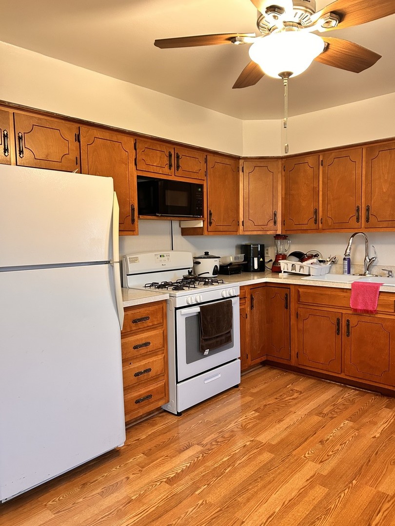 218 Montrose Drive Romeoville, IL 60446 - Photo 15 of 17