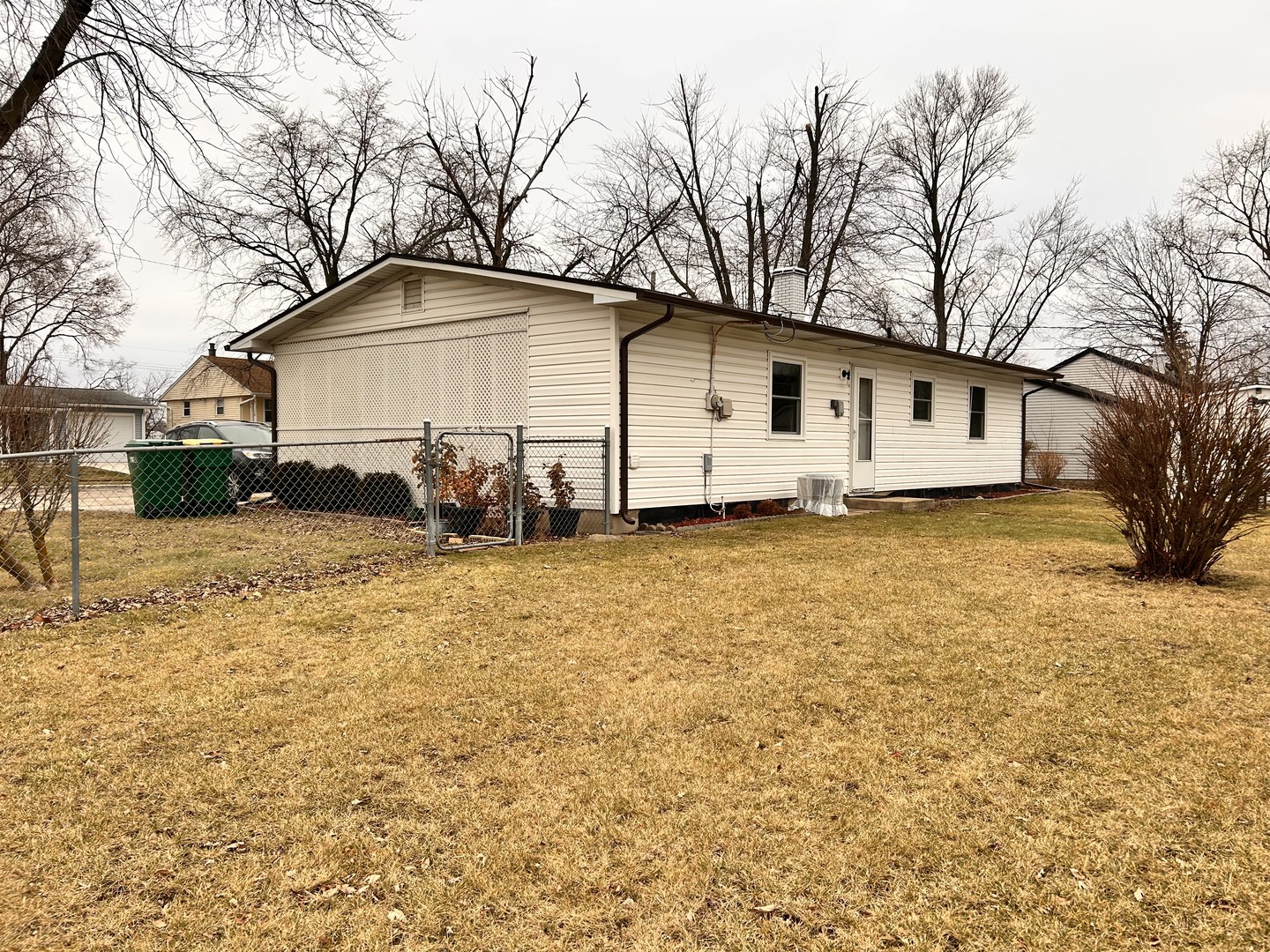 218 Montrose Drive Romeoville, IL 60446 - Photo 2 of 17