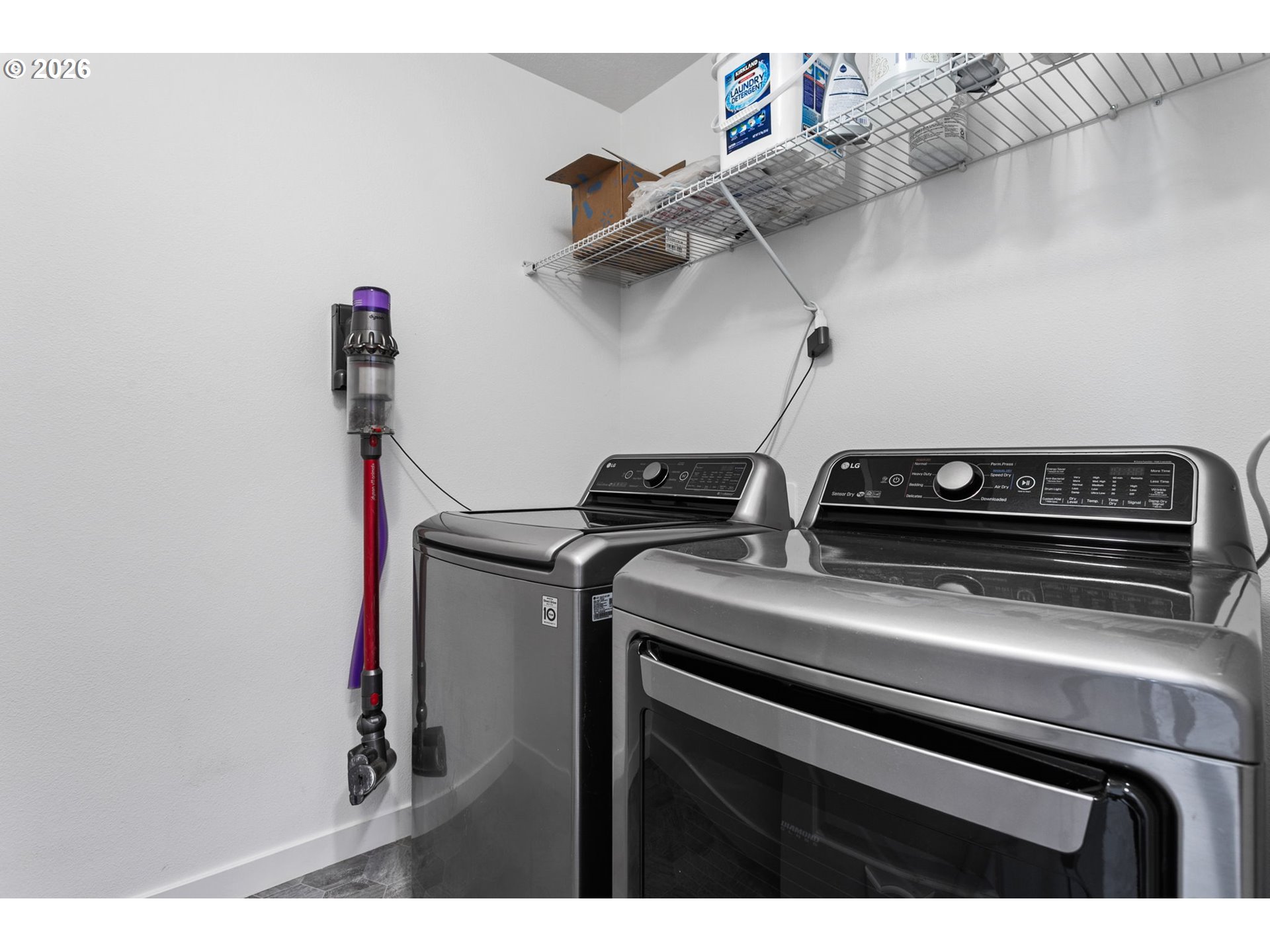 808 South 23rd Avenue Cornelius, OR 97113 - Photo 25 of 36 a close view of utility room