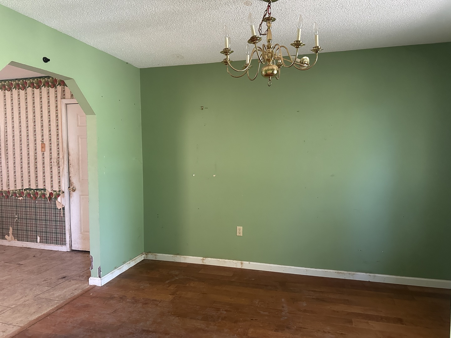 6586 Roberts Road Marion, IL 62959 - Photo 10 of 22 Gallery Image 10