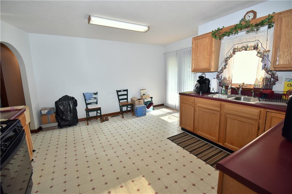 880 Centennial Road Martinsville, IN 46151 - Photo 11 of 43 Gallery Image 11