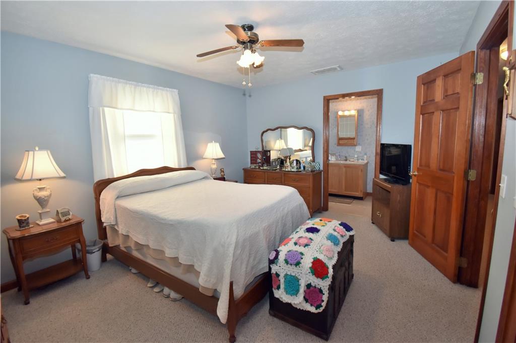 880 Centennial Road Martinsville, IN 46151 - Photo 13 of 43 Gallery Image 13