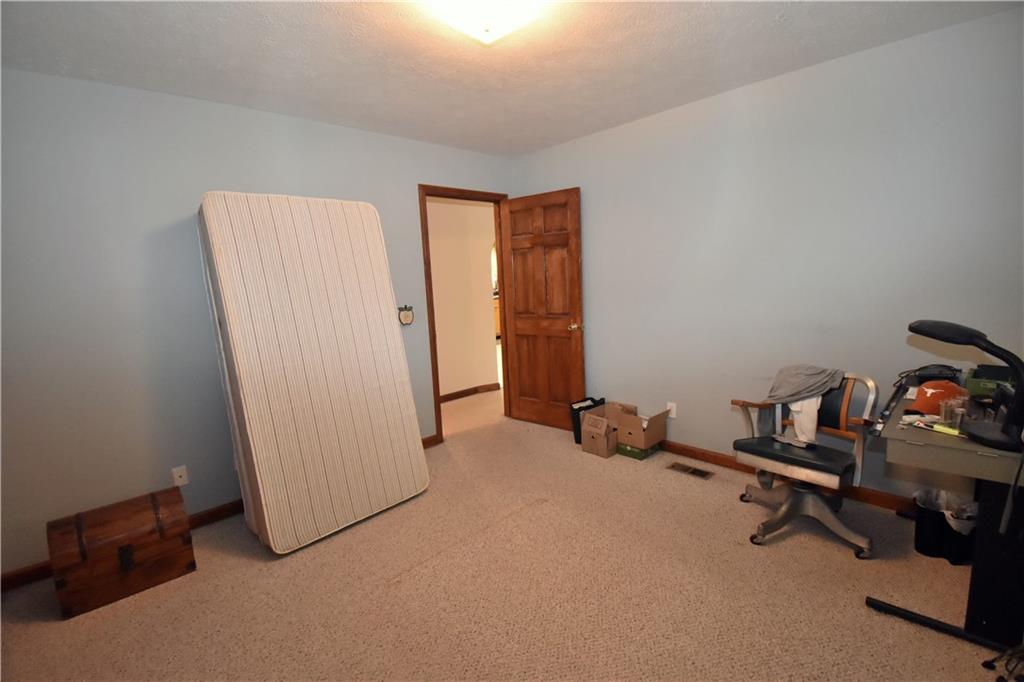 880 Centennial Road Martinsville, IN 46151 - Photo 19 of 43 Gallery Image 19