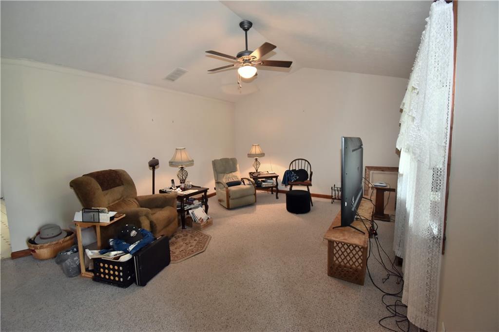 880 Centennial Road Martinsville, IN 46151 - Photo 4 of 43 Gallery Image 4