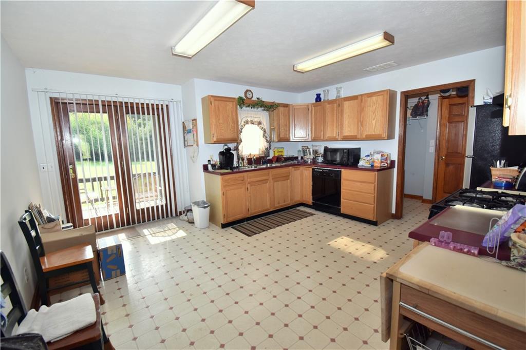 880 Centennial Road Martinsville, IN 46151 - Photo 8 of 43 Gallery Image 8