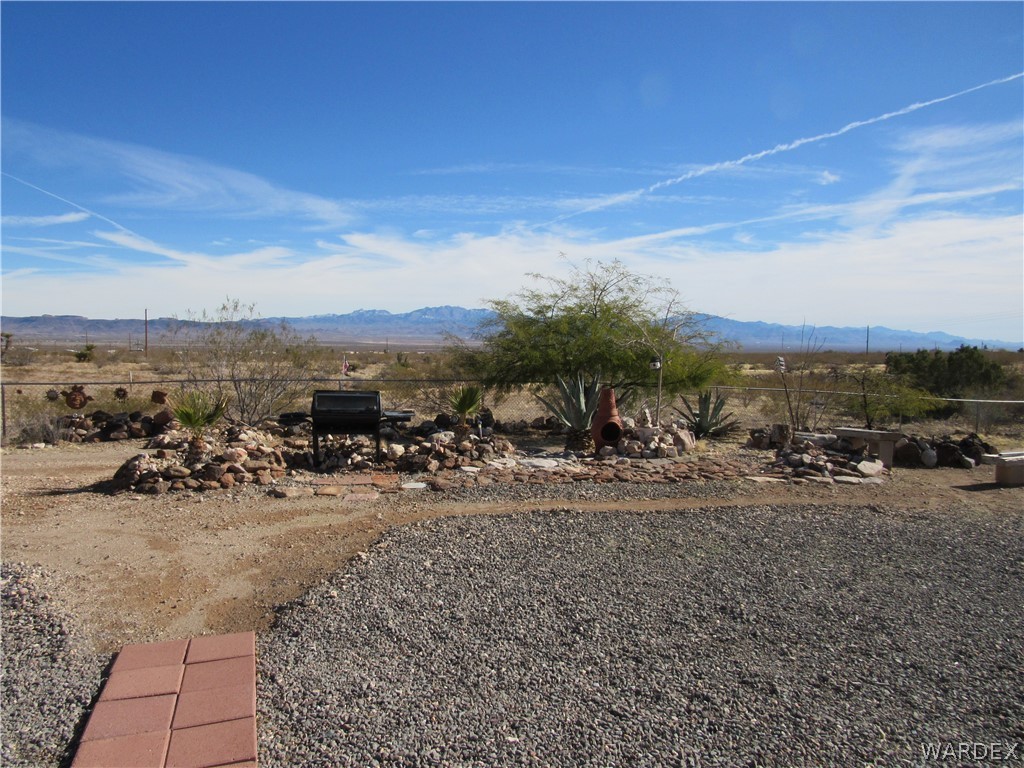 2002 Drake Road Golden Valley, AZ 86413 - Photo 3 of 50 a view of a road with an ocean view