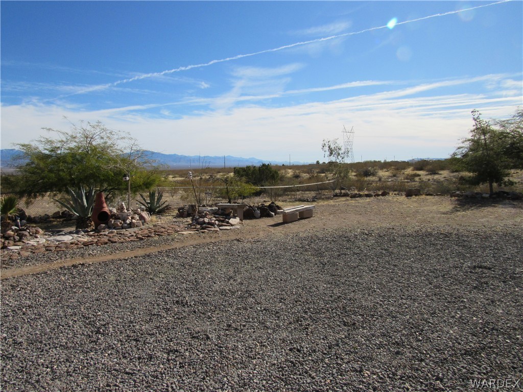 2002 Drake Road Golden Valley, AZ 86413 - Photo 41 of 50 a view of a town with ocean